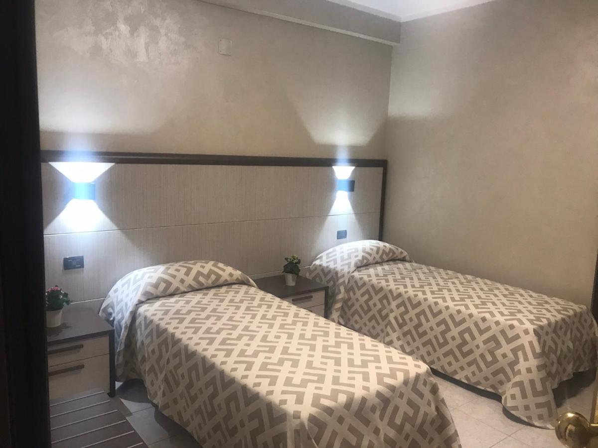 Bed and Breakfast Al DOLMEN Monte SantʼAngelo Exterior foto