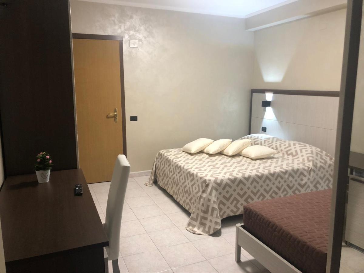 Bed and Breakfast Al DOLMEN Monte SantʼAngelo Exterior foto