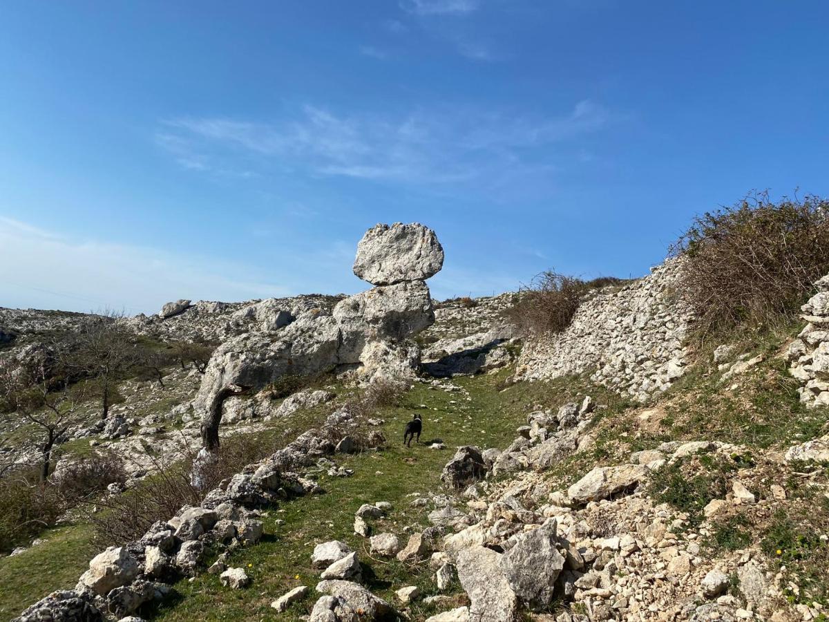 Bed and Breakfast Al DOLMEN Monte SantʼAngelo Exterior foto